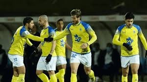 黑历史！梅西憨憨回忆当年巴萨庆典喝醉：各种酒混合喝直接断片了